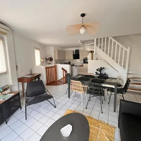 Holiday home Maison 2 Avec Garage, A 50m De La Plage Et Du Marche, Wifi Gratuit - Fr-1-197-585 *